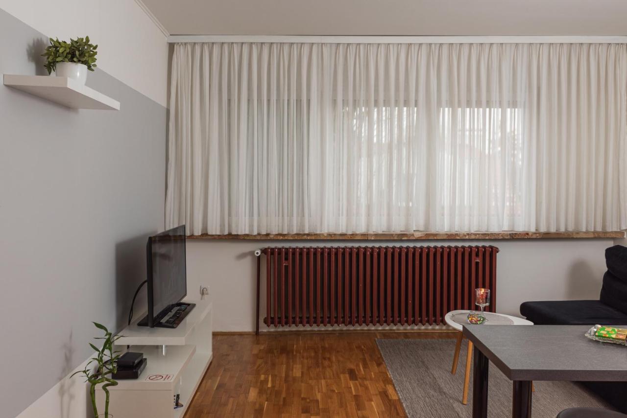 Apartment Check In Zagreb Maksimir-Free Parking ภายนอก รูปภาพ