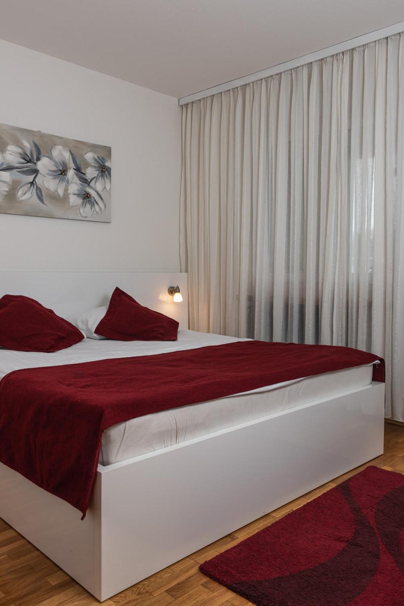Apartment Check In Zagreb Maksimir-Free Parking ภายนอก รูปภาพ